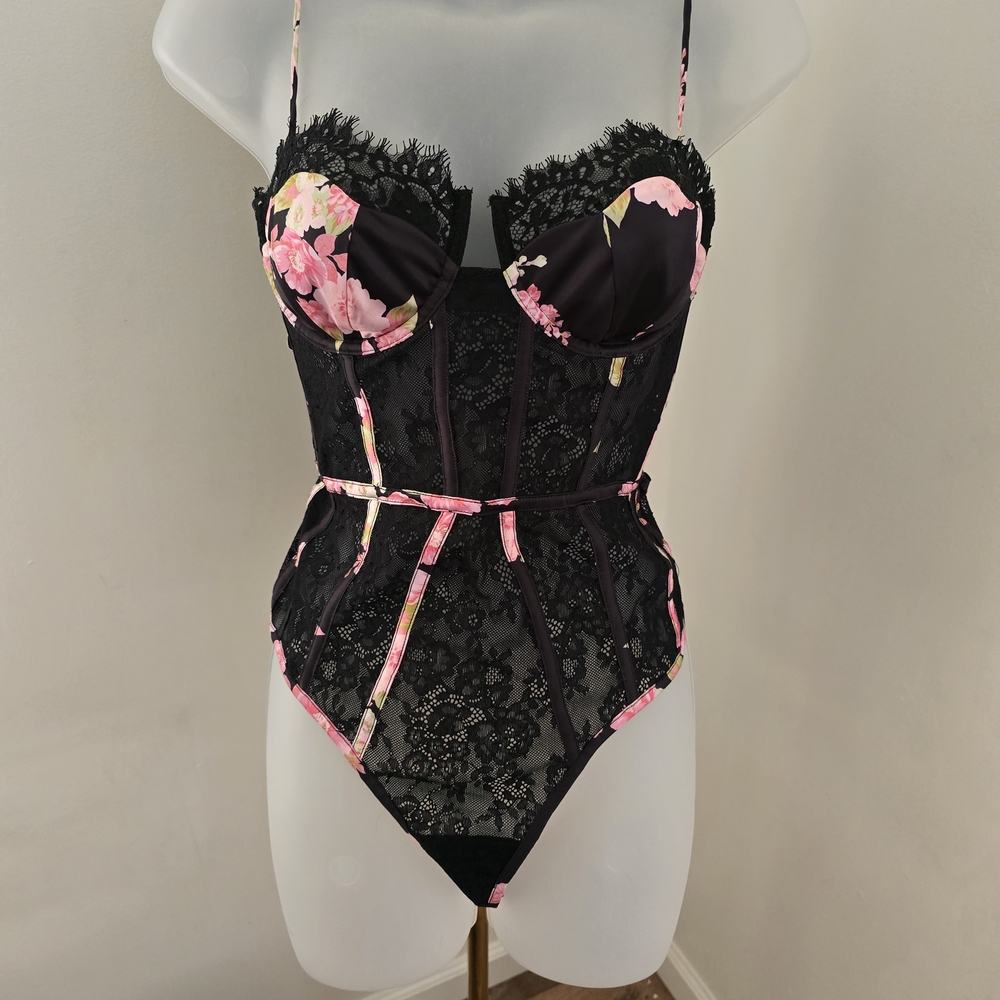 FOR LOVE & LEMONS x Victorias Secret Melrose Bodysuit w/Matching Skirt - Picture 6 of 13